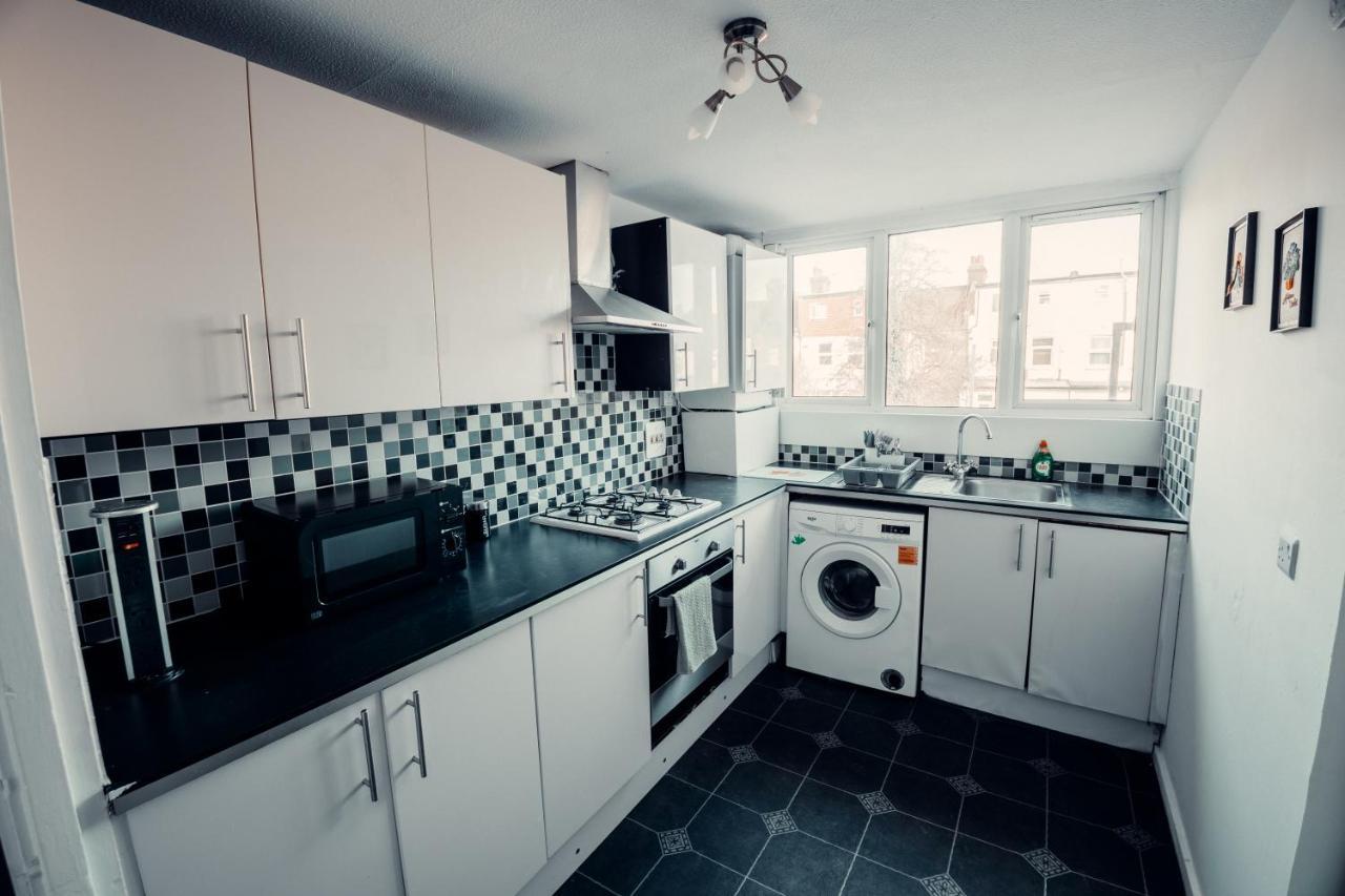Comfy Home-Wood Green ロンドン エクステリア 写真