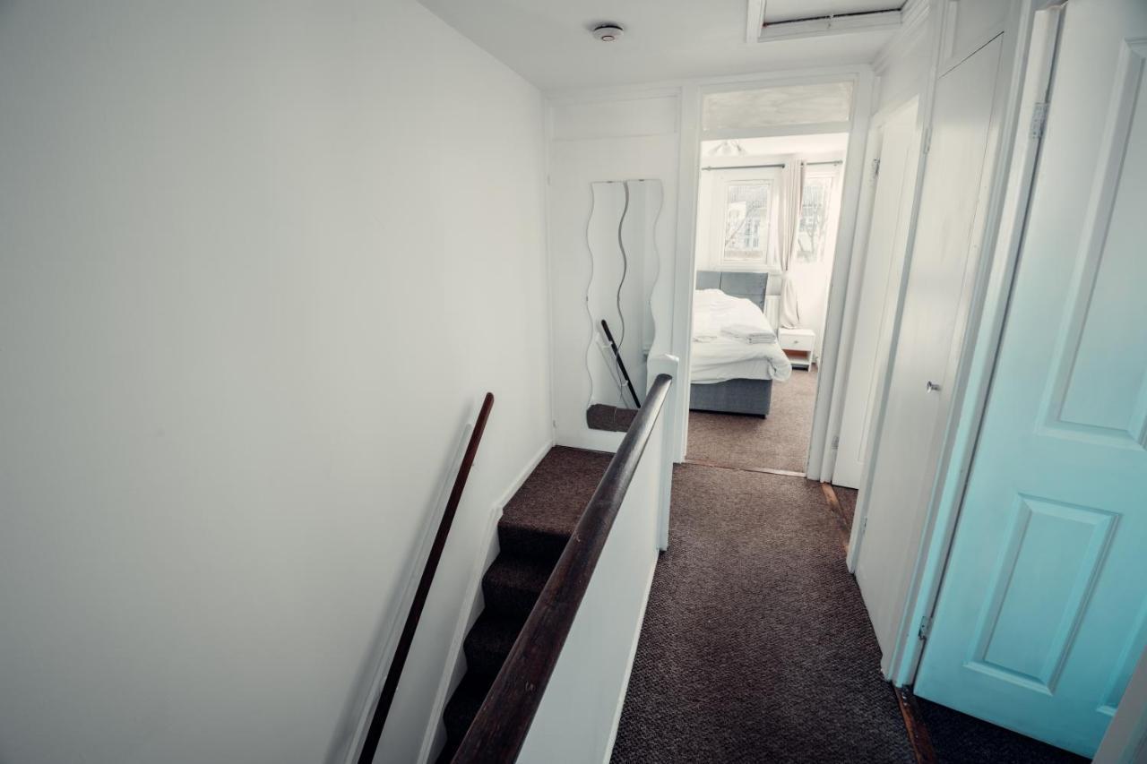 Comfy Home-Wood Green ロンドン エクステリア 写真